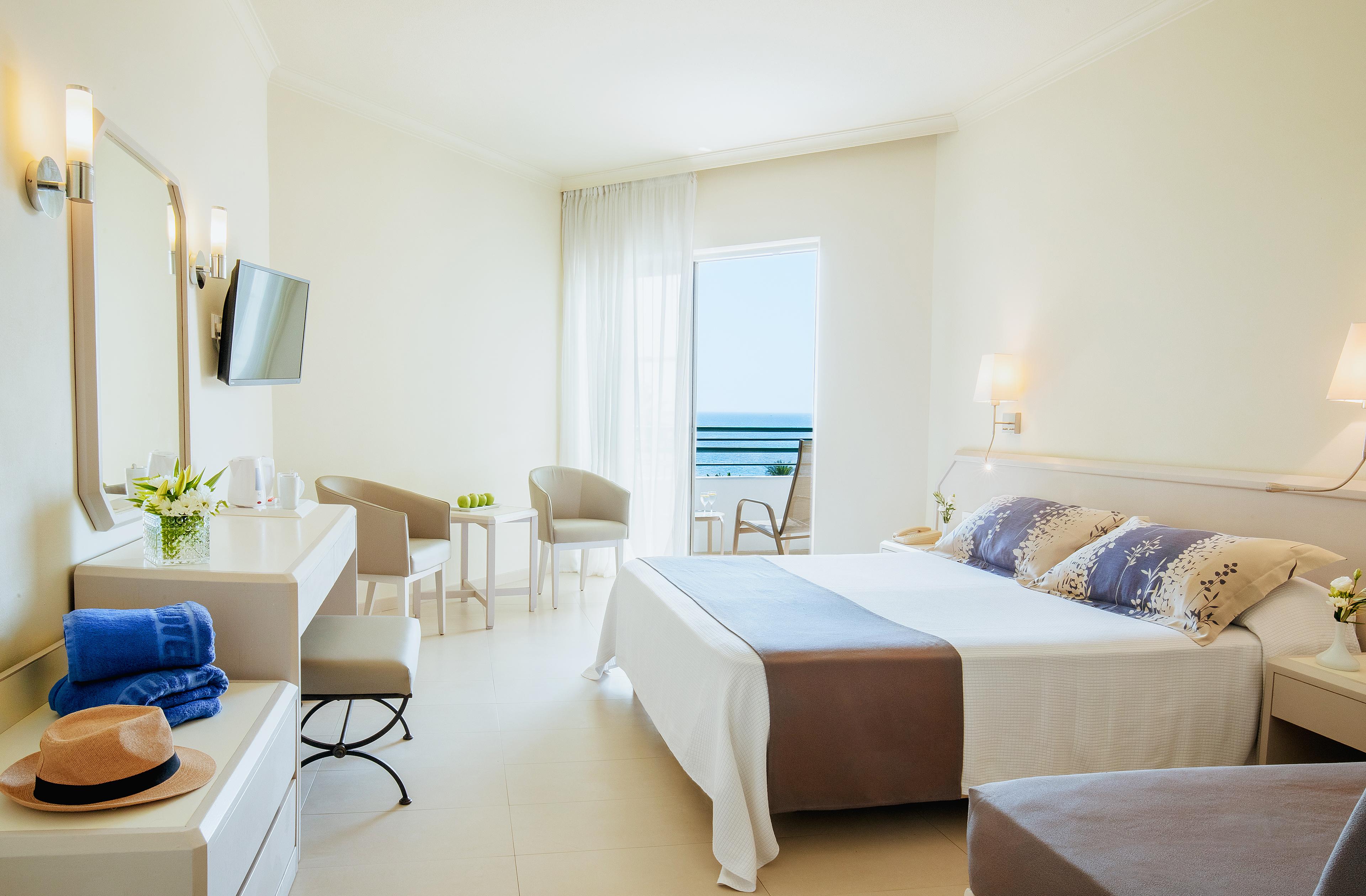 Louis Imperial Beach Paphos Esterno foto